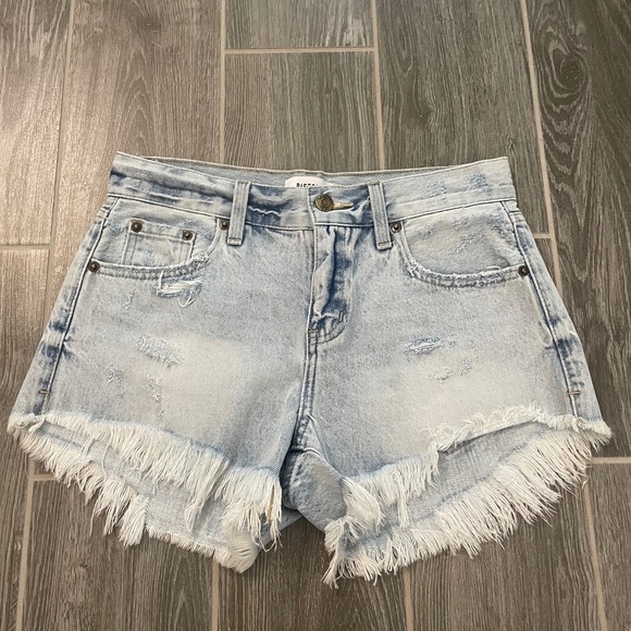 Pistola Gigi Low Rise Cut Off Shorts - Picture 1 of 4